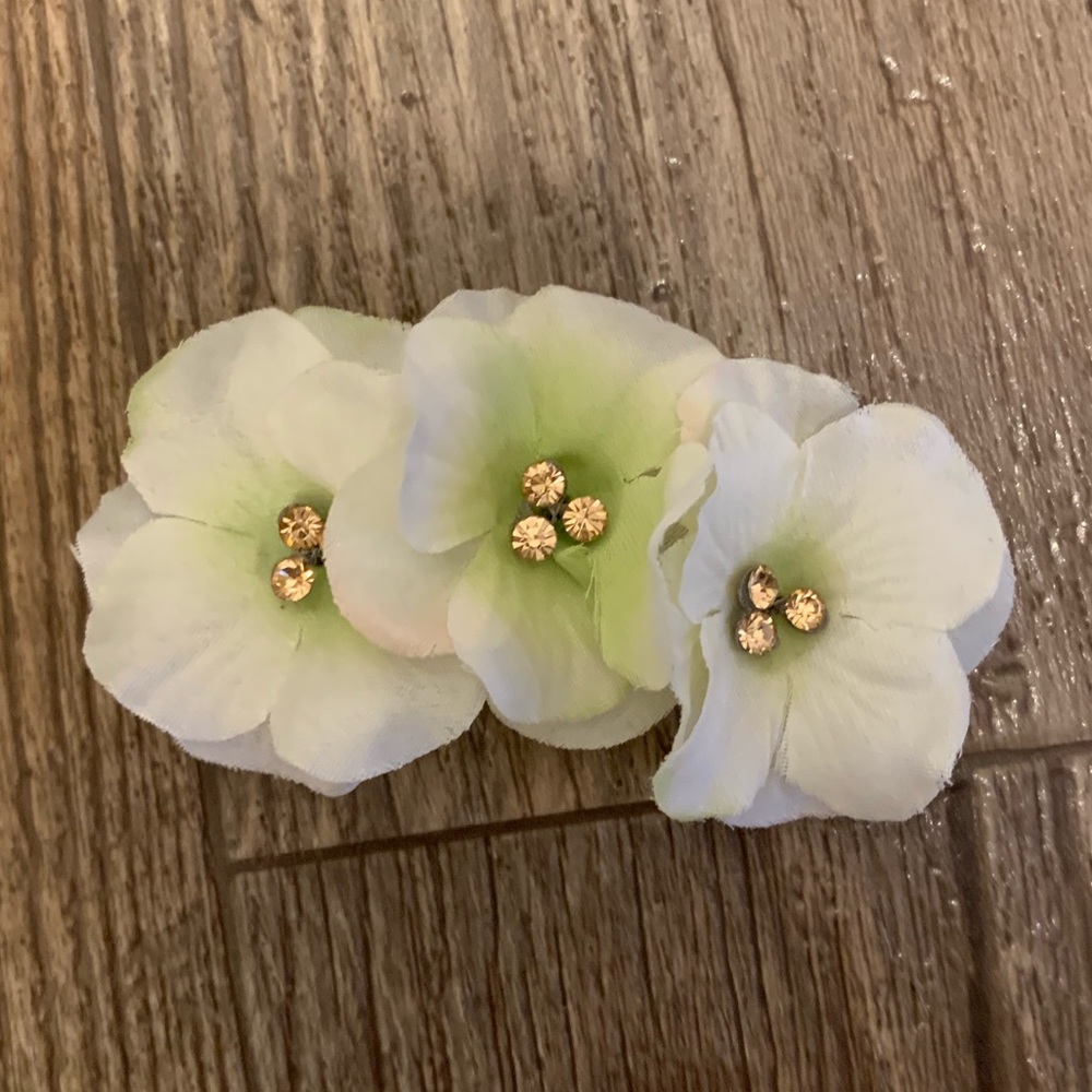 Handmade Flower Hair Clip with Champagne Stones
